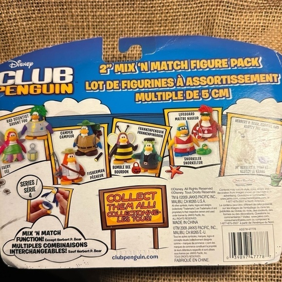 Disney Club Penguin Toy Action Figures Series 4 New in Package - Picture 5 of 7